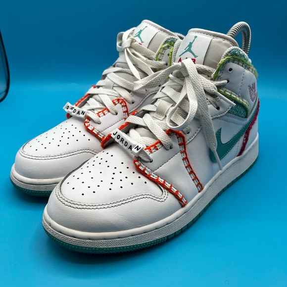 Nike Other - Air Jordan 1 Mid SE GS White Washed Teal Rush Pink